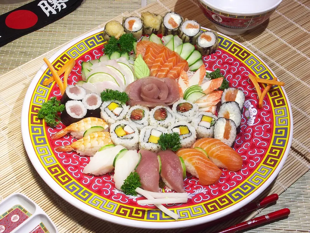 https://www.sushicom11801.com/wp-content/uploads/sushicom11801.com/2021/09/sushi-photo-8.jpg